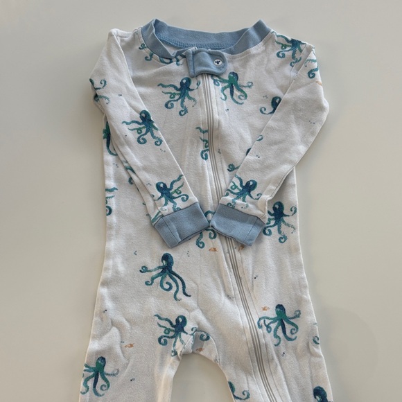 ORGANIC Burt's Bees Baby Ocean Adventure Footie - Picture 1 of 2